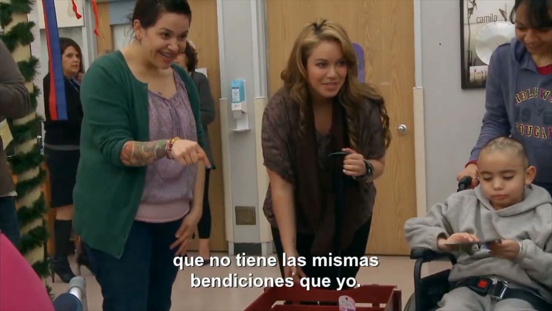 Las hijas de Jenni Rivera visitan a un hospital de niños (VIDEO) Las hijas de Jenni Rivera visitan a un hospital de niños (VIDEO)
