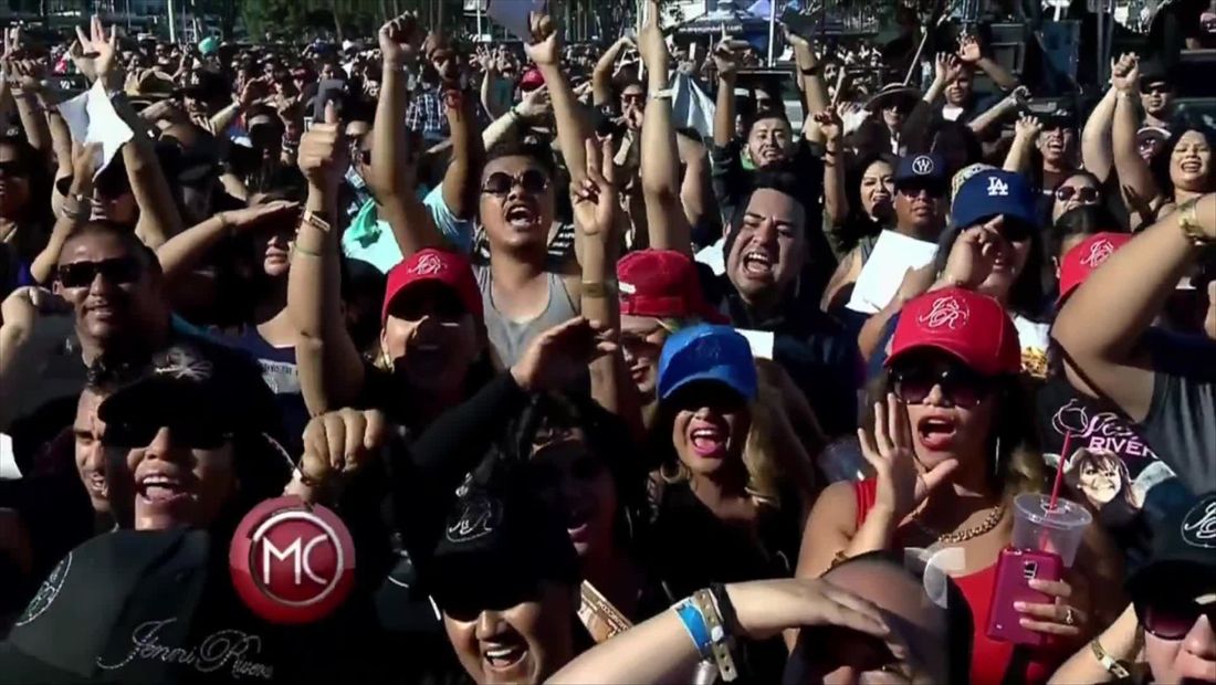 Cientos de fanáticos celebraron el festival Jenni Vive en honor a Jenni Rivera (VIDEO) Cientos de fanáticos celebraron el festival Jenni Vive en honor a Jenni Rivera (VIDEO)
