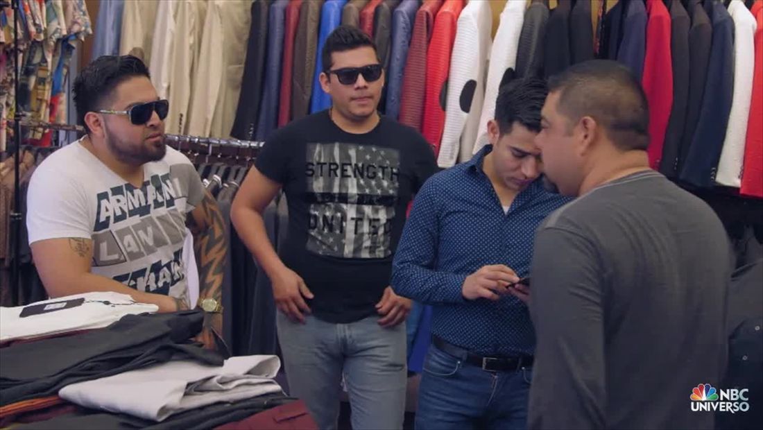 Larry se roba el estilo de “El Chapo” | Larrymania (VIDEO) Larry se roba el estilo de “El Chapo” | Larrymania (VIDEO)