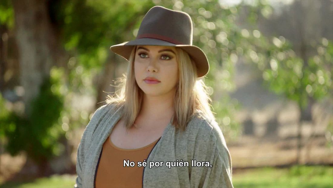 Chiquis at the cemetery Chiquis at the cemetery