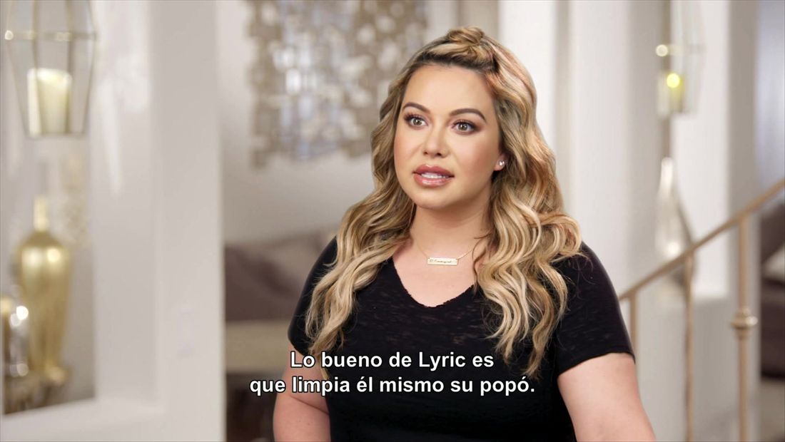 The dogs destroy Chiquis’ yard The dogs destroy Chiquis’ yard