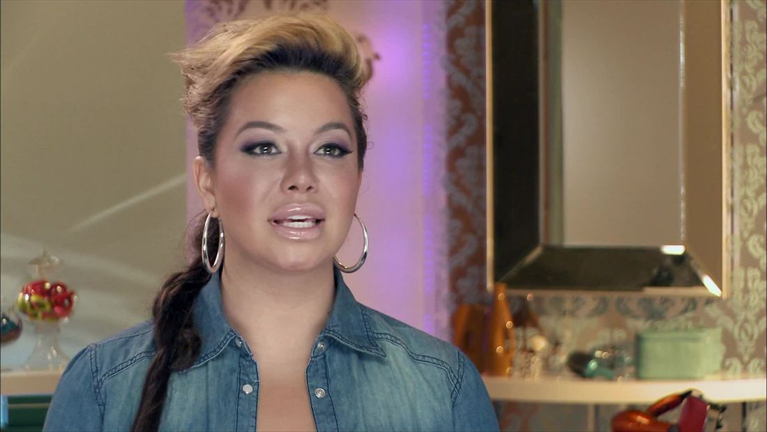Chiquis’ shopping habits Chiquis’ shopping habits
