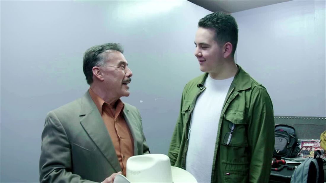 Johnny sang his abuelo’s song Johnny sang his abuelo’s song