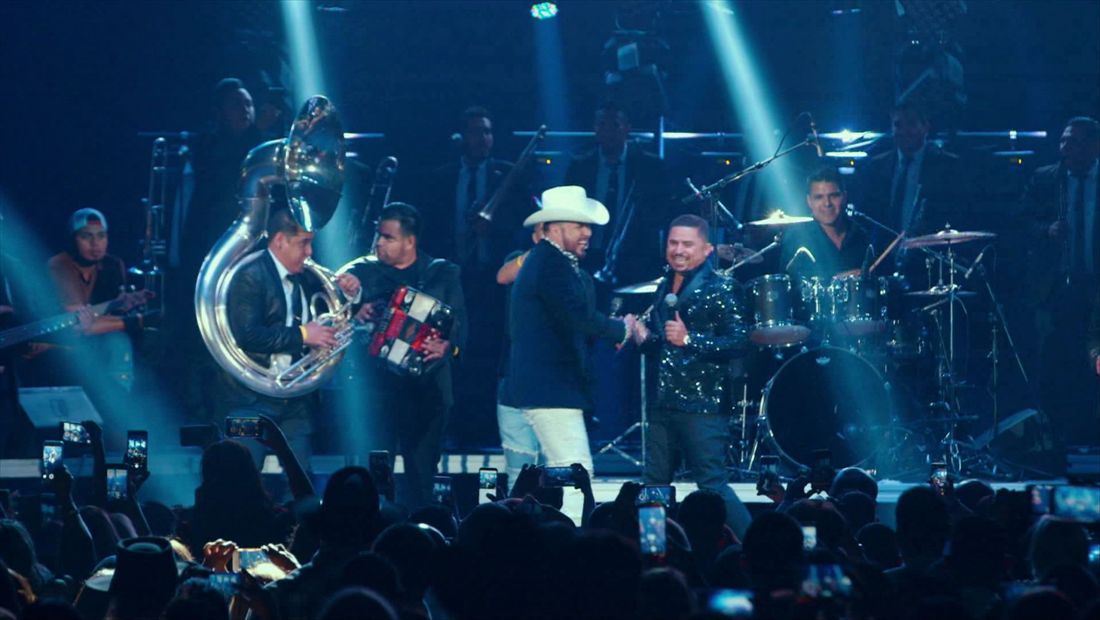 Dueto con Roberto Tapia Dueto con Roberto Tapia